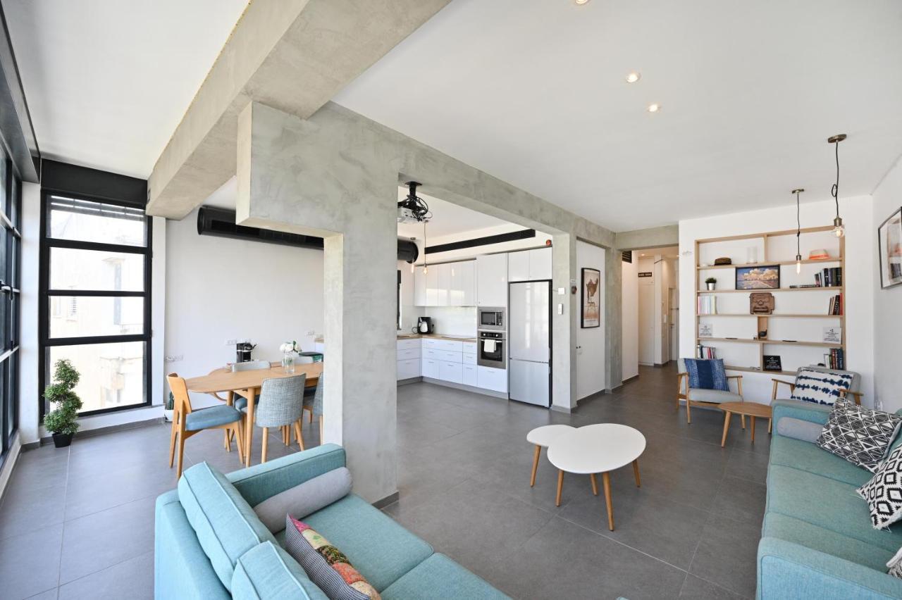 Designer 2Br In Rembrandt Street By Holyguest Appartement Tel Aviv Buitenkant foto